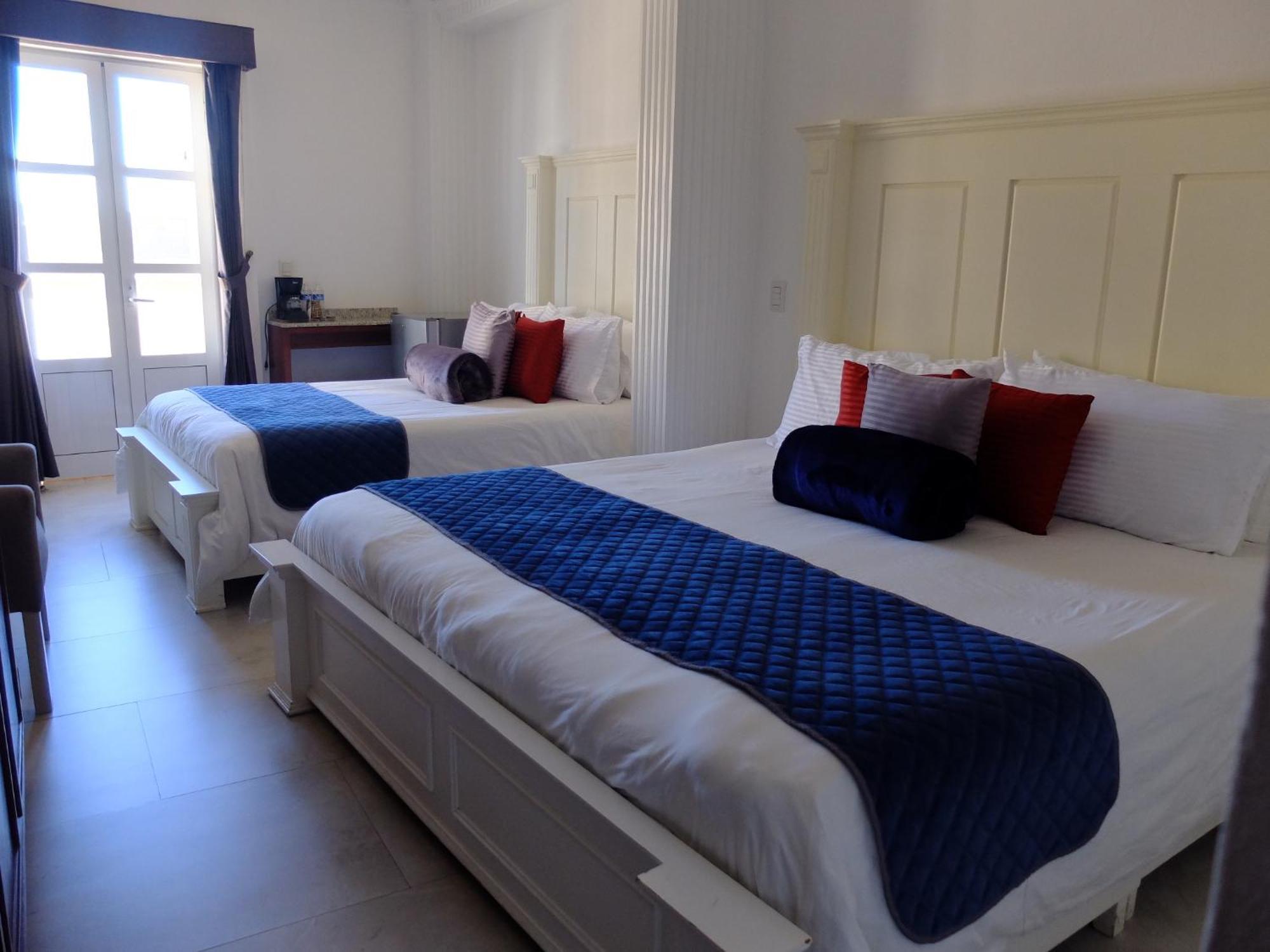 Hotel Estancia Real تيباتيتلان دي موريلوس المظهر الخارجي الصورة